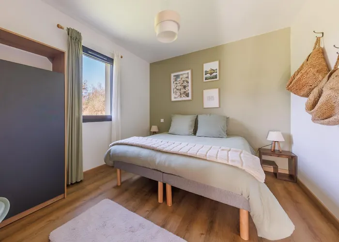 Les 4 Saisons Des Violonges - Vue Montagne Neussargues en Pinatelle