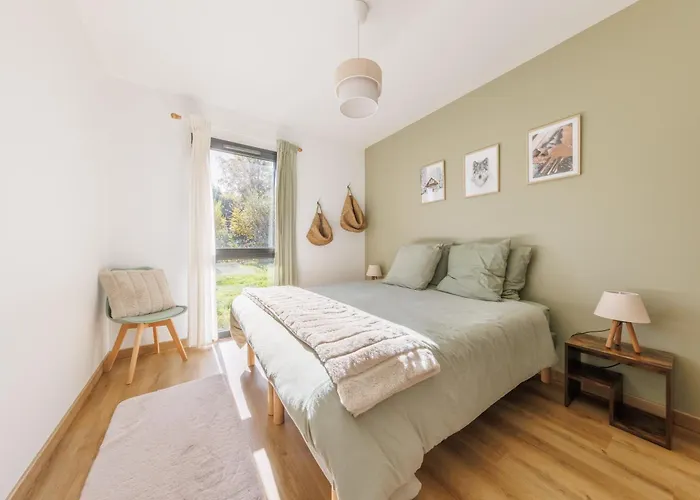 Les 4 Saisons Des Violonges - Vue Montagne